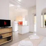 Tuscolana Blu Apartment - Grazioso Monolocale