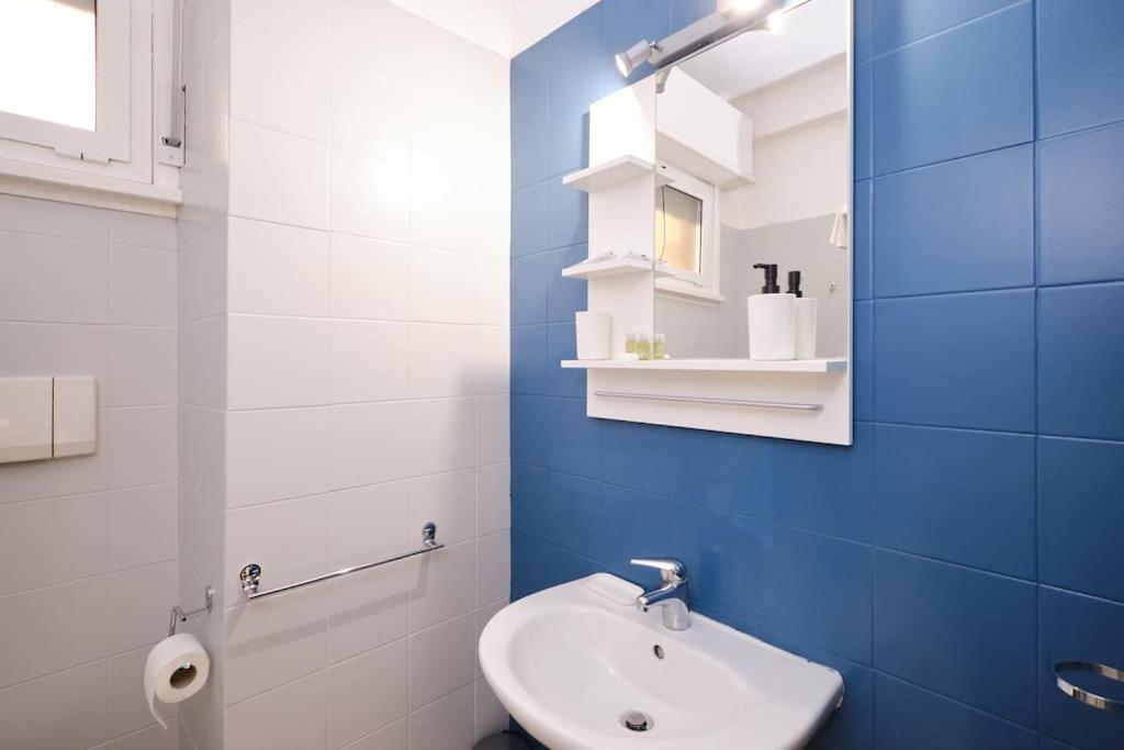 Apartment Tuscolana Blu - Grazioso Monolocale Rom